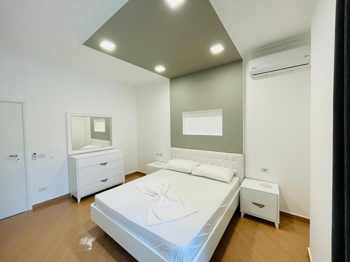 Jimi Apartments Vlorë Екстериор снимка