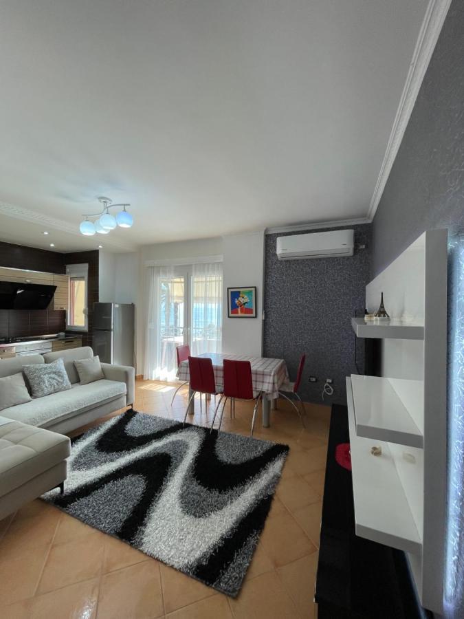 Jimi Apartments Vlorë Екстериор снимка