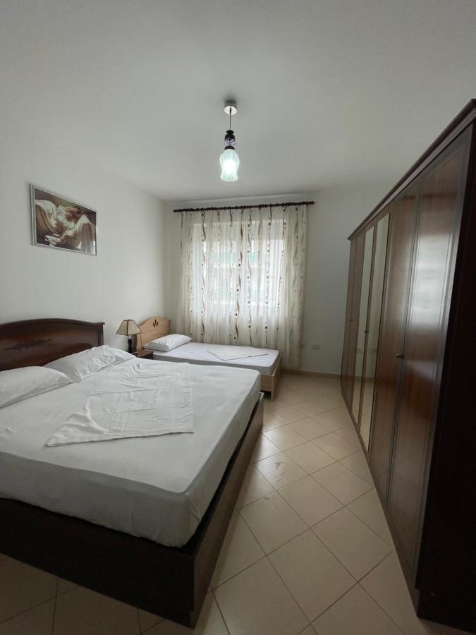 Jimi Apartments Vlorë Екстериор снимка