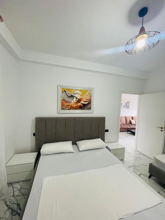 Jimi Apartments Vlorë Екстериор снимка